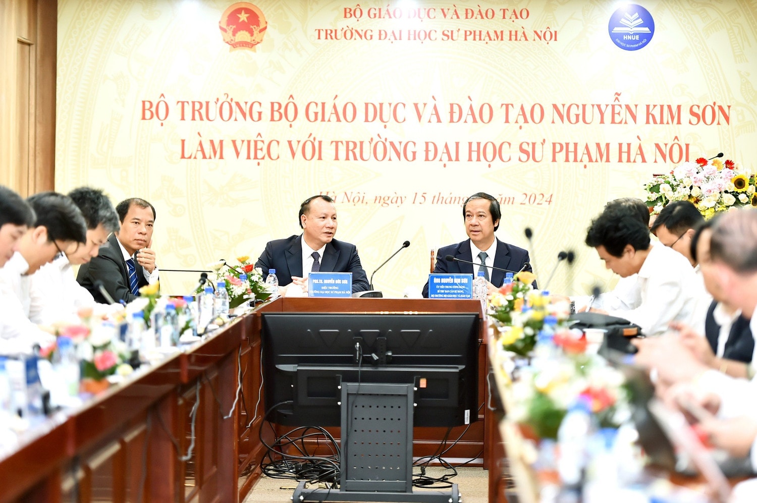 Bộ trưởng Bộ GD-ĐT: Trường Đại học Sư phạm Hà Nội cần xuất hiện trong dòng đổi mới rõ nét hơn nữa -0