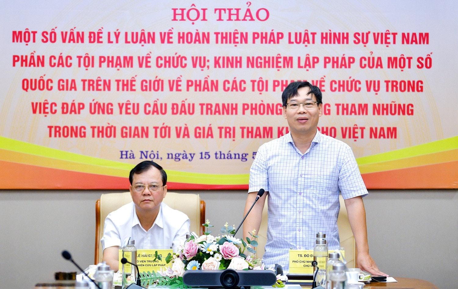 Phó Chủ nhiệm Ủy ban Tư pháp Đỗ Đức Hồng Hà phát biểu 