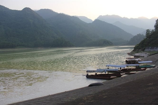 Đánh thức miền trời -0