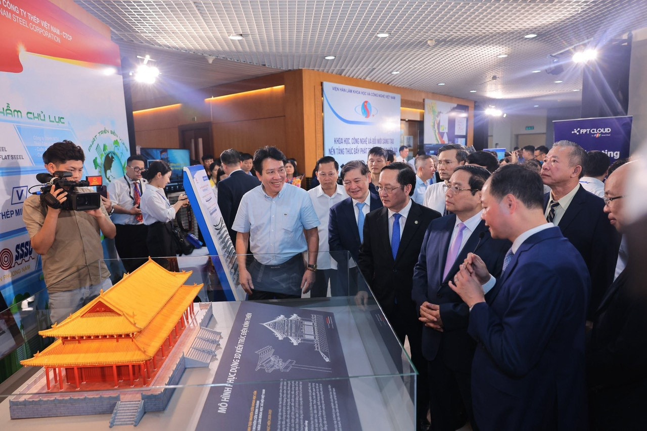 Thủ tướng Chính phủ Phạm Minh Chính dự Lễ chào mừng Ngày Khoa học và Công nghệ Việt Nam -0