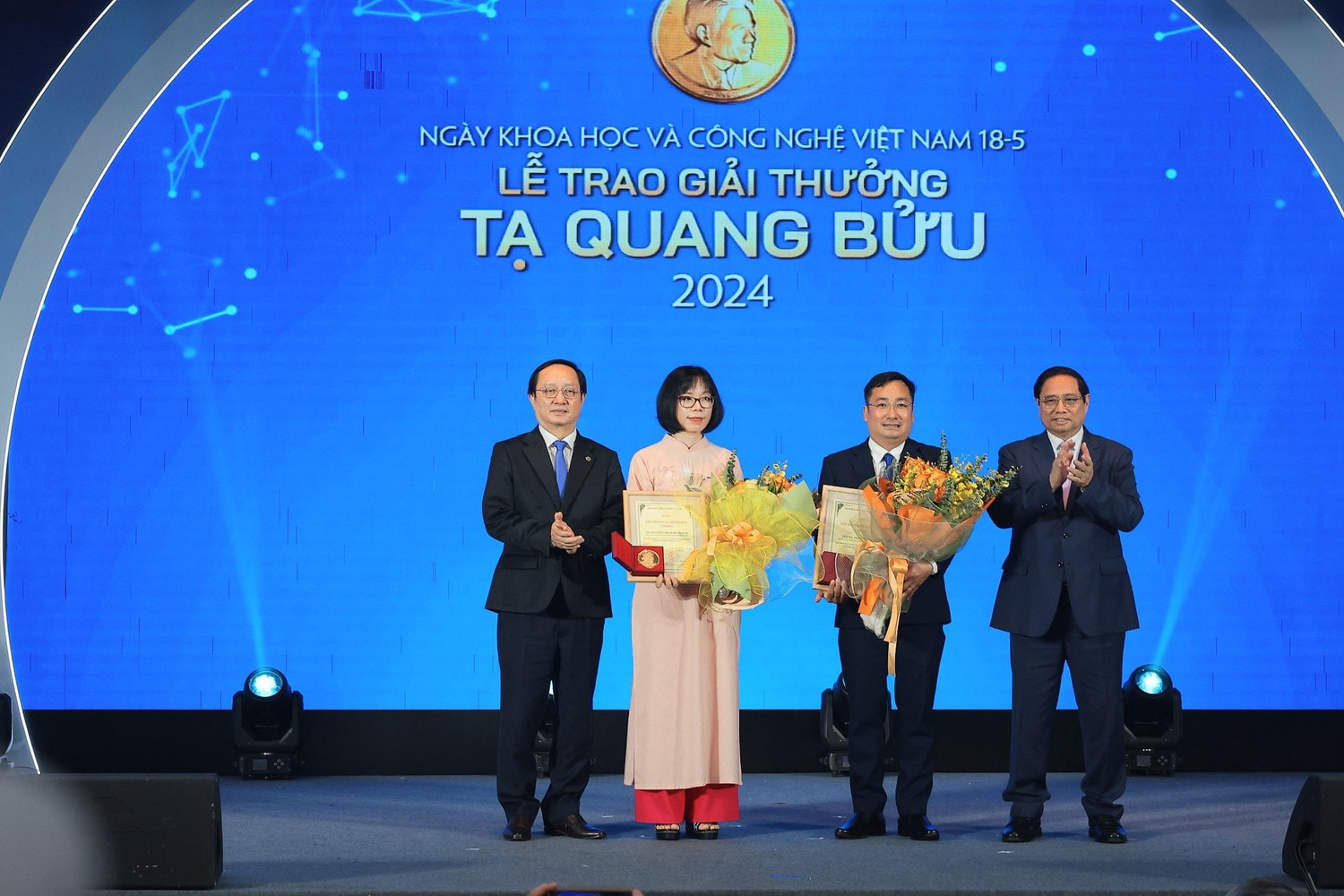 Thủ tướng Chính phủ Phạm Minh Chính dự Lễ chào mừng Ngày Khoa học và Công nghệ Việt Nam -0