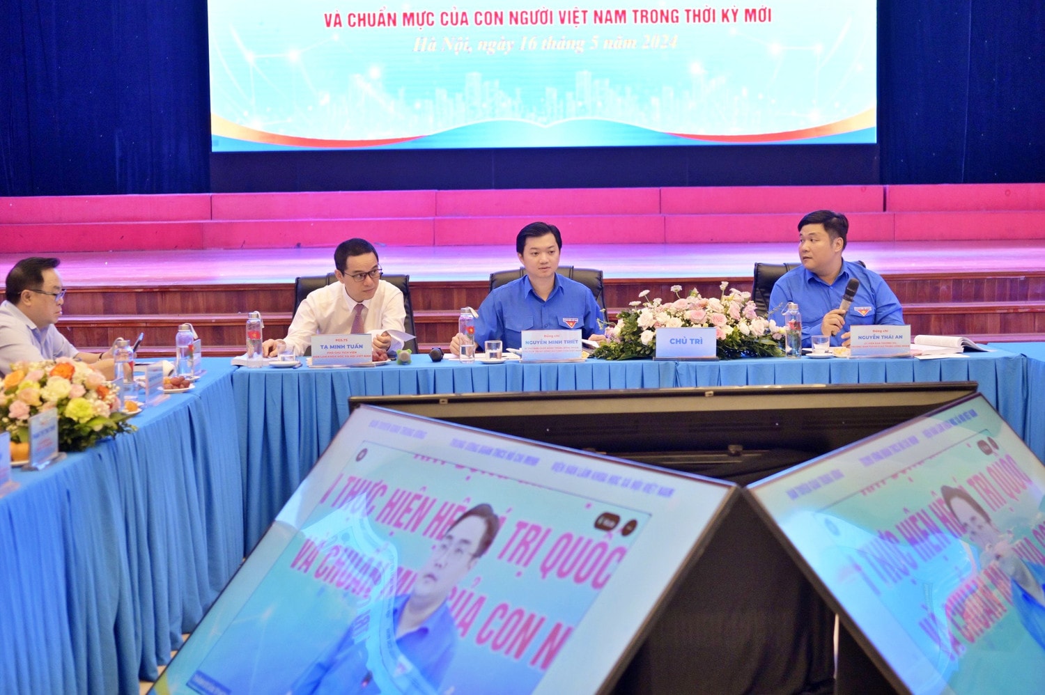 Thanh niên Việt Nam thời kỳ mới: Hình mẫu mang nhiều giá trị -0