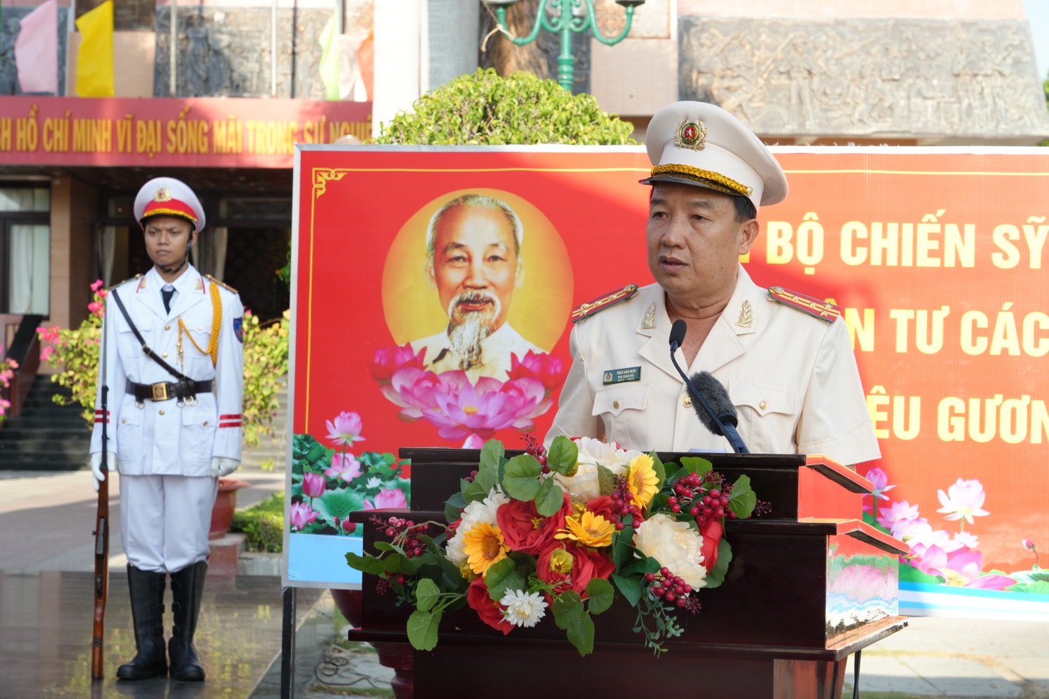 Đại tá Trần Văn Mười, Phó Giám đốc Công an tỉnh Bình Thuận Đại tá Trần Văn Mười, Phó Giám đốc Công an tỉnh Bình Thuận