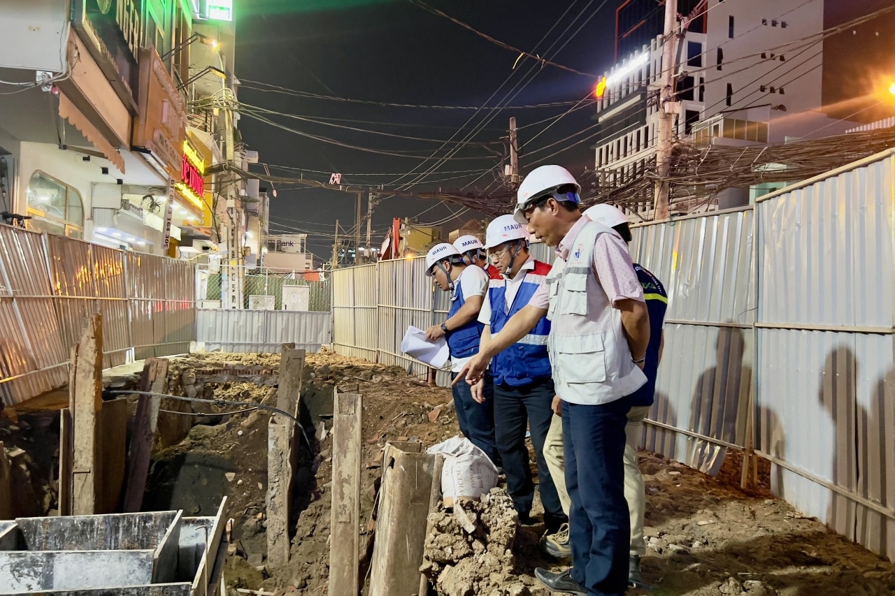 TP. Hồ Chí Minh: Đẩy nhanh tiến độ di dời hạ tầng kỹ thuật tuyến Metro số 2 -0