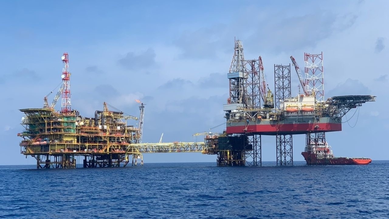 Vietsovpetro đạt mốc khai thác 250 triệu tấn dầu -0