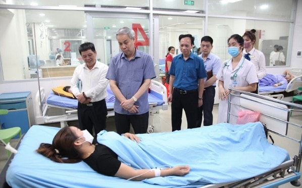 Bộ Y tế chỉ đạo khẩn cấp cứu, điều trị kịp thời cho người bị ngộ độc thực phẩm tại Vĩnh Phúc -0