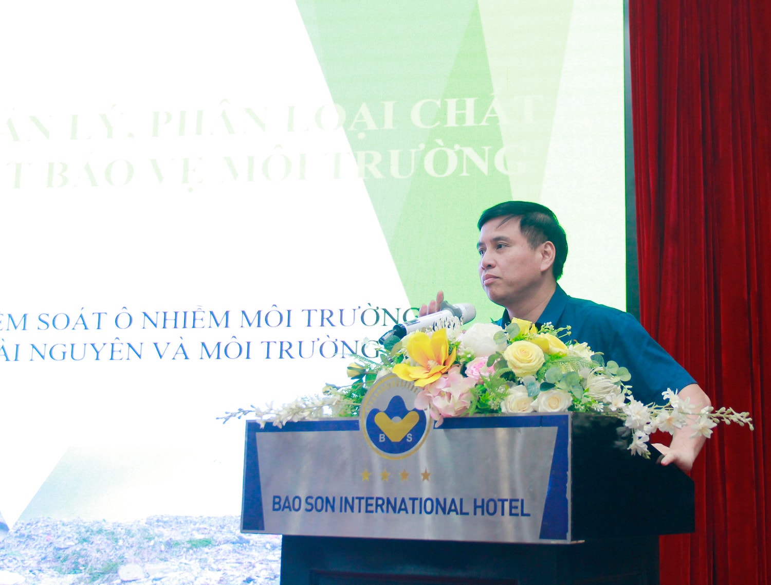 Ông Nguyễn Thành Lam, đại diện Cục Kiểm soát ô nhiễm môi trường, Bộ Tài nguyên và Môi trường chia sẻ tại diễn đàn Phân loại, thu gom, xử lý rác thải sinh hoạt cần nâng cao nhận thức của người dân -0