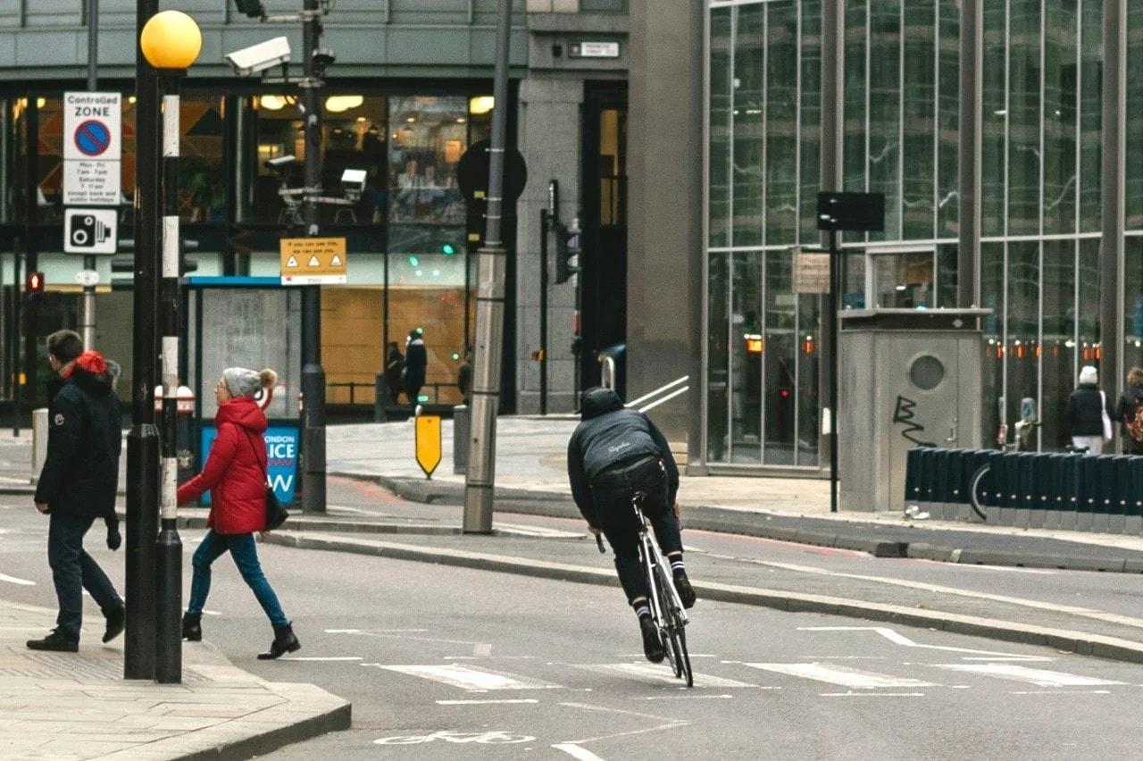 Dangerous cycling set to carry tougher prison sentences under new UK laws -0