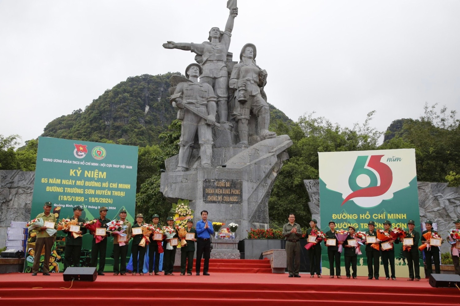 Kỷ niệm 65 năm mở đường Trường Sơn huyền thoại 