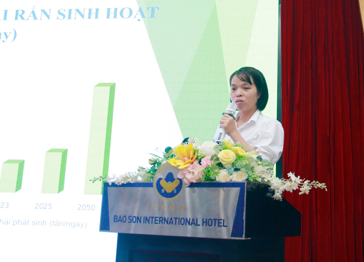 Phó Trưởng phòng Phòng Quản lý chất thải, Sở Tài nguyên và Môi trường TP. Hải Phòng Đào Thu Huyền phát biểu tại diễn đàn Phân loại, thu gom, xử lý rác thải sinh hoạt cần nâng cao nhận thức của người dân -0