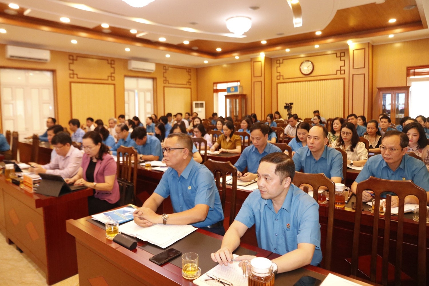 Tình trạng chậm, trốn đóng BHXH và phí công đoàn là vấn đề được nhiều người lao động quan tâm. Ảnh T. Tâm Phát huy vai trò công đoàn trong bảo vệ quyền lợi người lao động -0