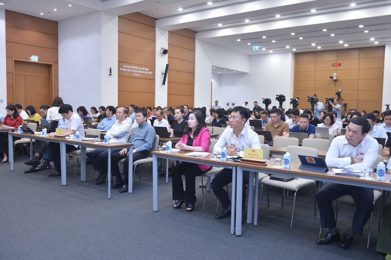 Tổng Thư ký Quốc hội, Chủ nhiệm Văn phòng Quốc hội Bùi Văn Cường chủ trì họp báo về dự kiến Chương trình Kỳ họp thứ Bảy, Quốc hội khóa XV -0