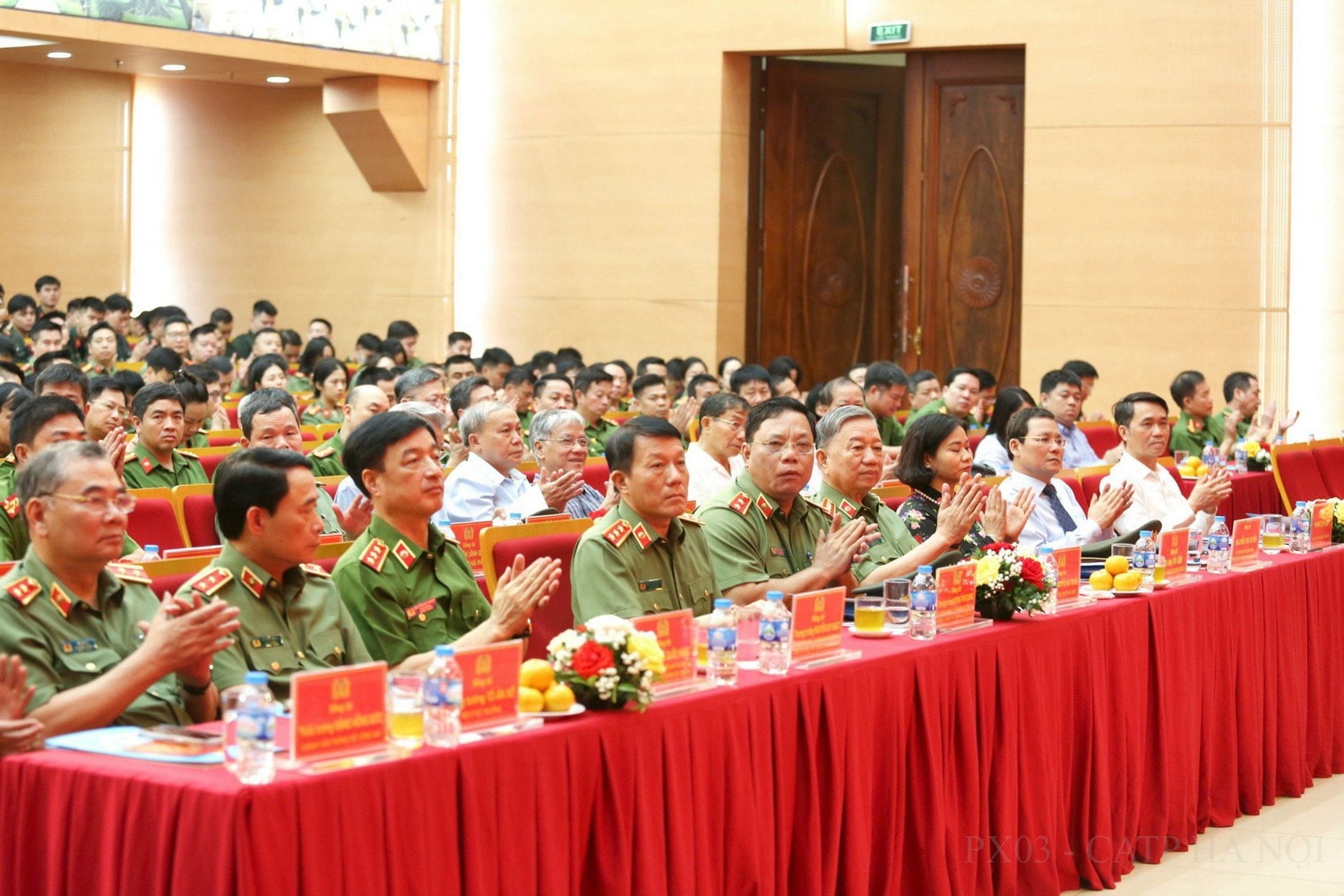 Các đại biểu tham dự buổi Lễ
