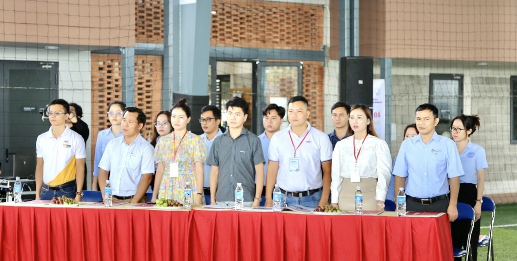 Khai mạc Giải Bóng đá nam Thanh niên công nhân tỉnh Bình Dương - Cúp báo Tuổi trẻ Thủ đô năm 2024 -0
