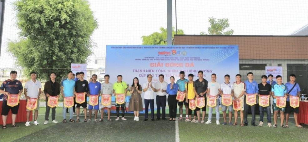 Khai mạc Giải Bóng đá nam Thanh niên công nhân tỉnh Bình Dương - Cúp báo Tuổi trẻ Thủ đô năm 2024 -0