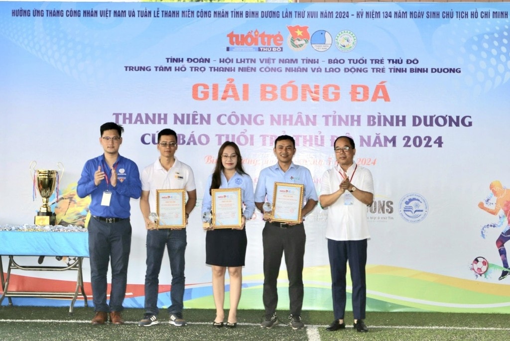 Khai mạc Giải Bóng đá nam Thanh niên công nhân tỉnh Bình Dương - Cúp báo Tuổi trẻ Thủ đô năm 2024 -0