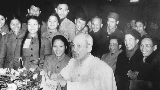 Chủ tịch Hồ Chí Minh thăm Đại hội Thanh niên xung phong chống Mỹ cứu nước ngày 12.1.1967 - Ảnh tư liệu