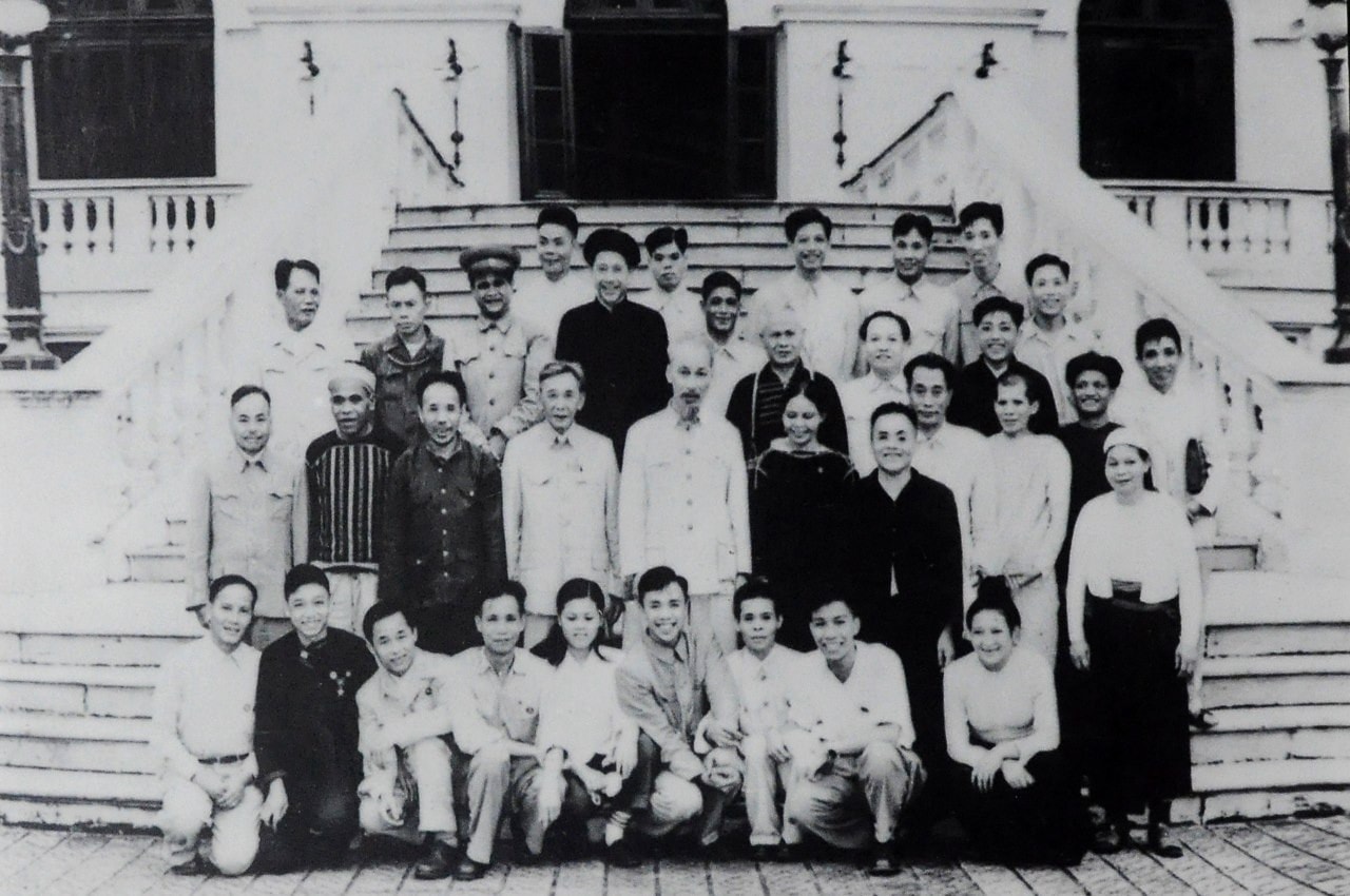 Có một “Nhà Bác Hồ” ở Tây Nguyên -1