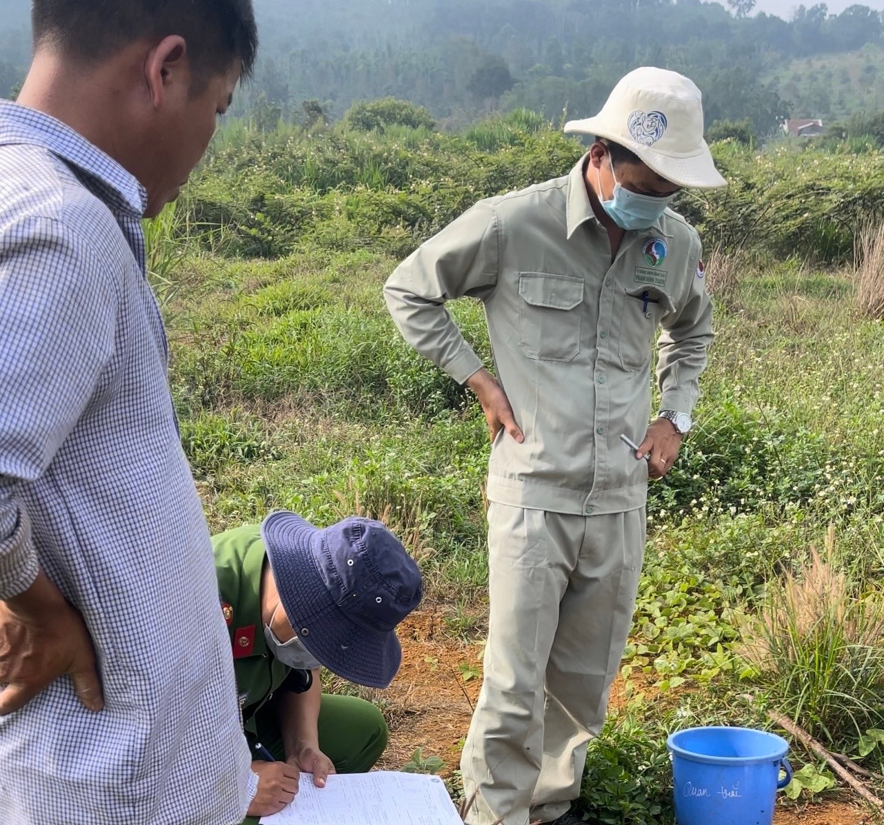 Trang trại nuôi heo bị phạt nặng vì gây ô nhiễm môi trường -0