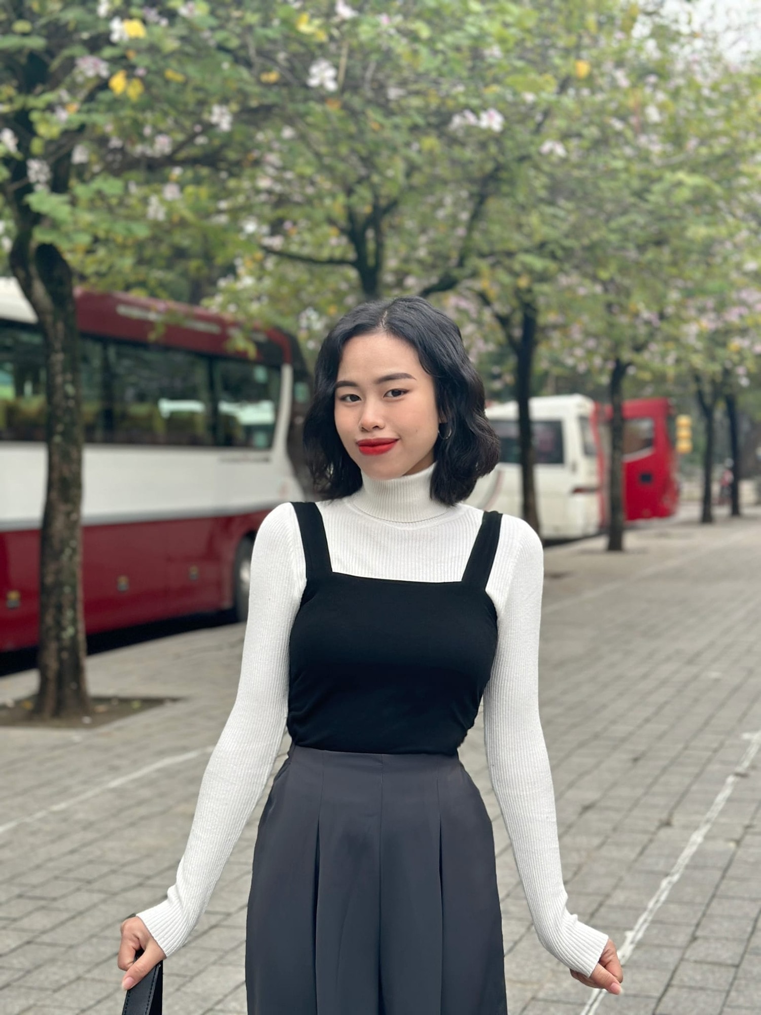 Nữ sinh Nam Định được doanh nghiệp đi đầu trong lĩnh vực sản xuất vải trao tặng học bổng học tập -0