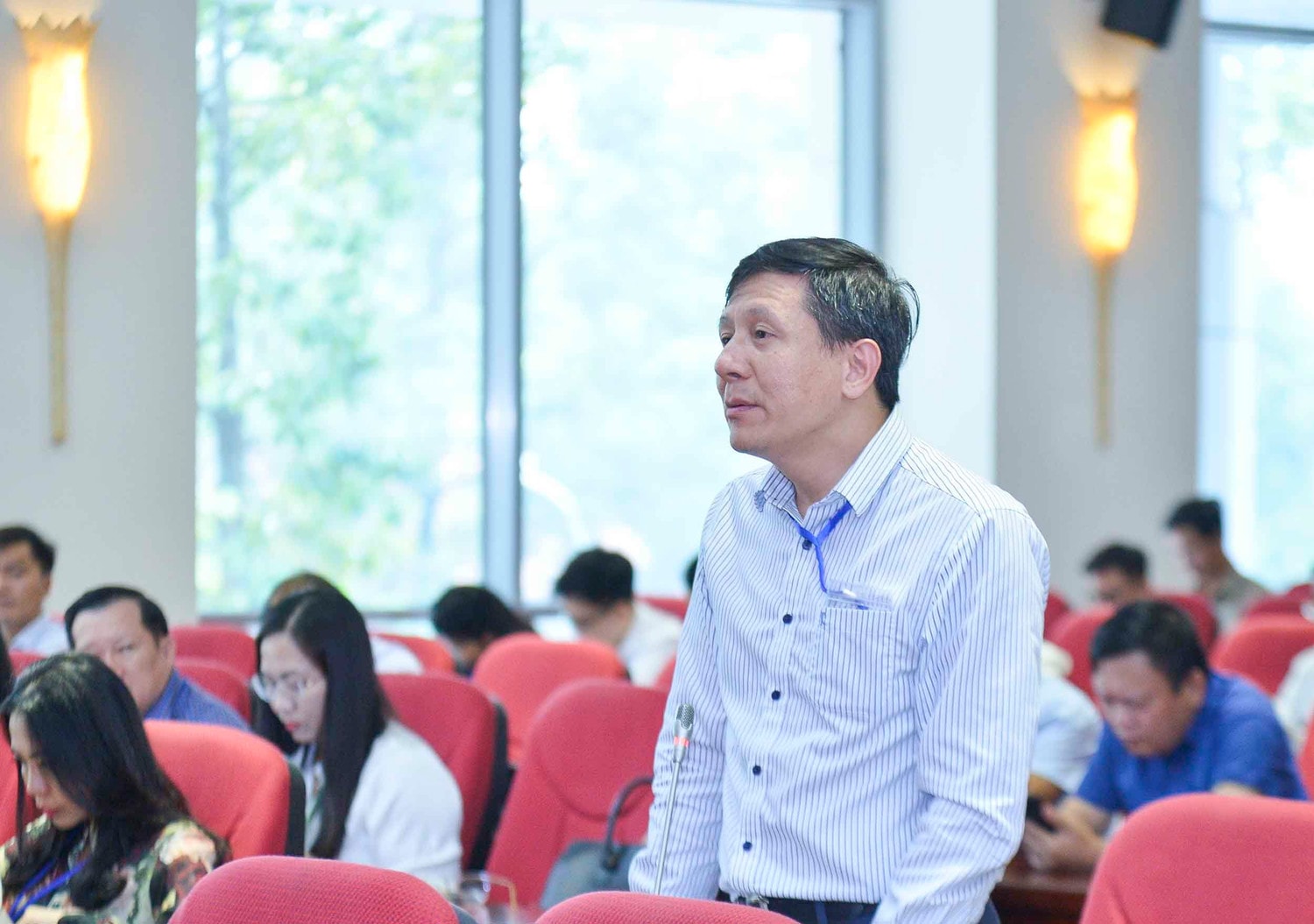 Đại diện Văn phòng Đoàn phát biểu