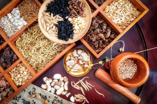 “Lợi bất cập hại” khi tự ý sử dụng thuốc Đông y điều trị bệnh -0