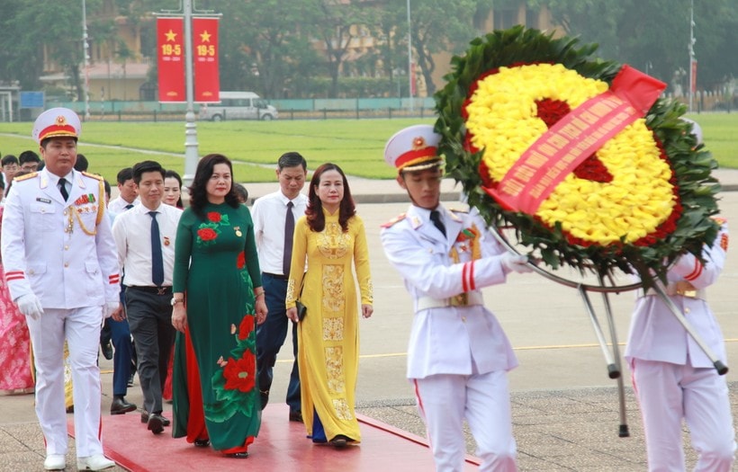 Hà Nội: 200 học sinh tiêu biểu vào Lăng báo công dâng Bác -0