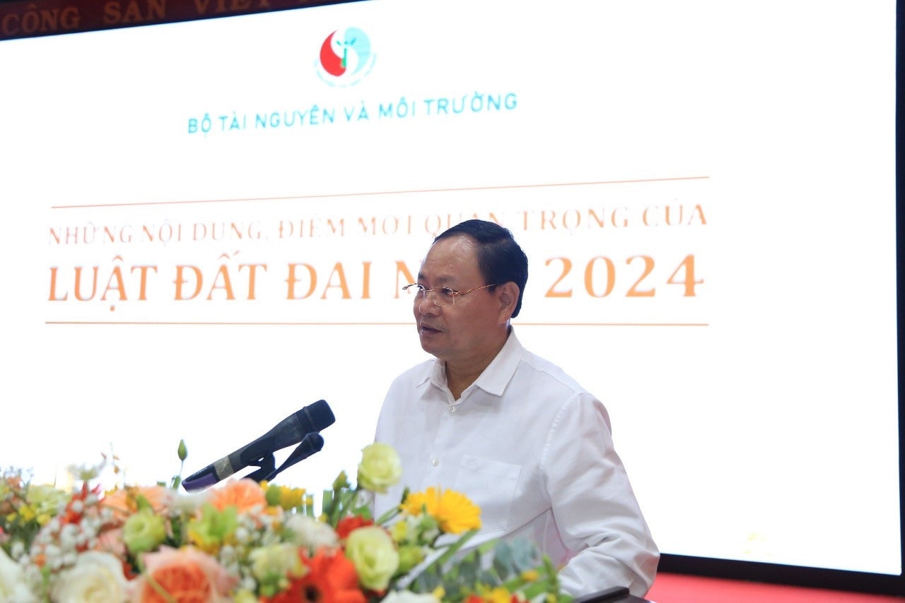 Hội nghị tập huấn tuyên truyền Luật Đất đai năm 2024 -0