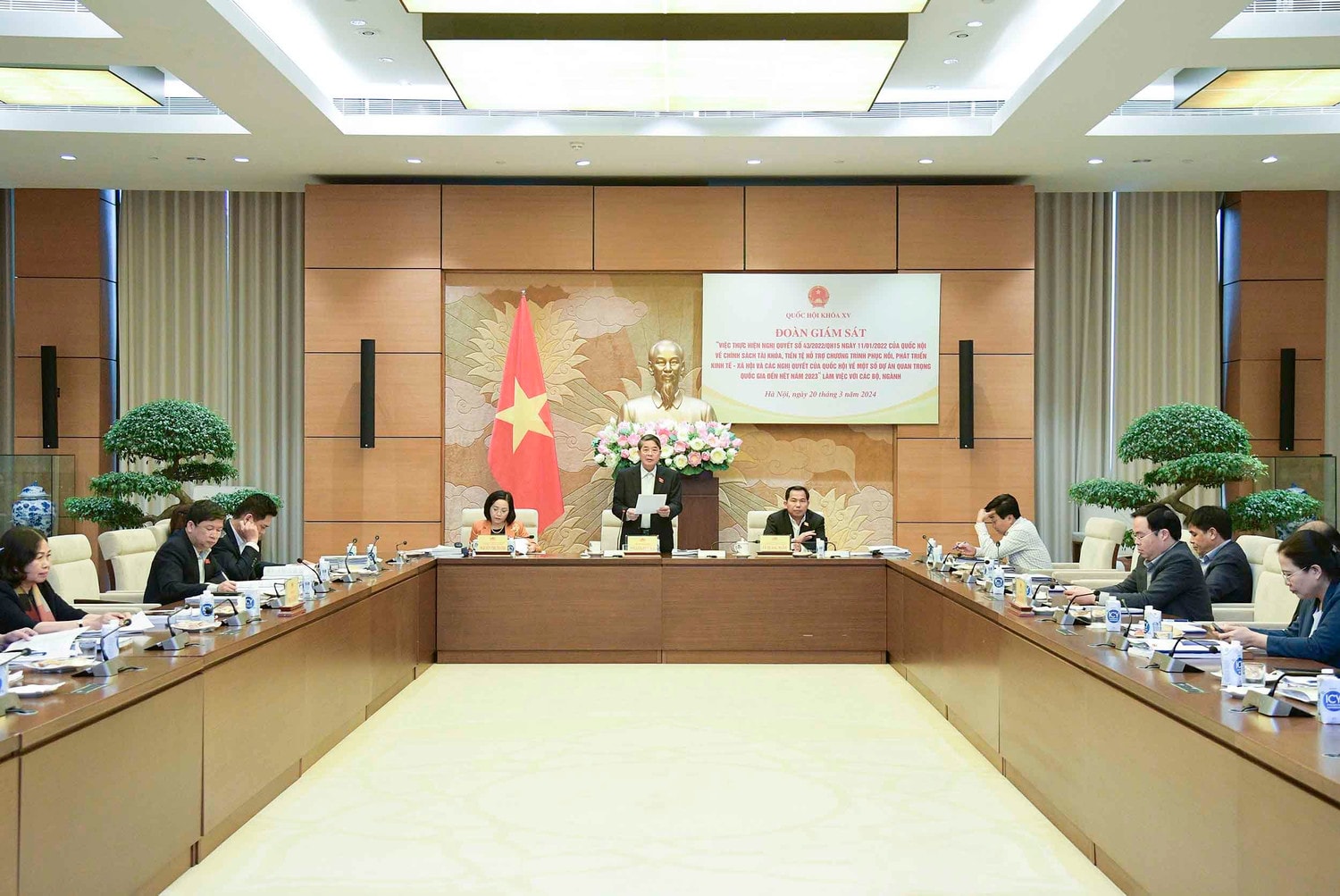 Bài 2: Hiệu quả rõ rệt từ những quyết đáp mạnh mẽ, kịp thời của Quốc hội -3