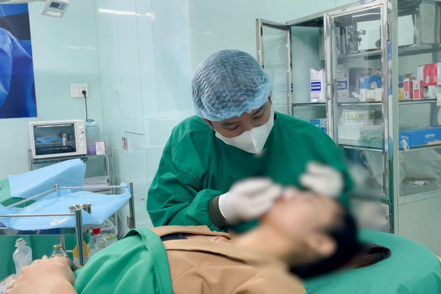 Hàng loạt cơ sở núp bóng spa, thẩm mỹ viện hoạt động thẩm mỹ trái phép trên địa bàn thành phố Buôn Ma Thuột -0