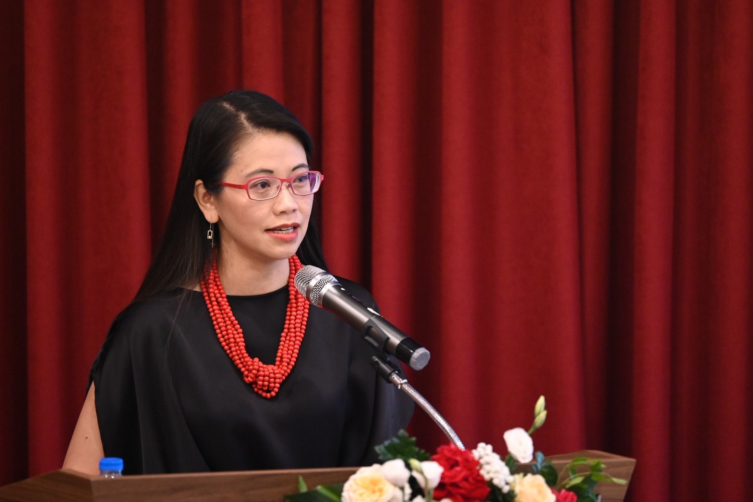 Gặp khó khi mời đại diện doanh nghiệp lớn đến trường đại học thỉnh giảng -0