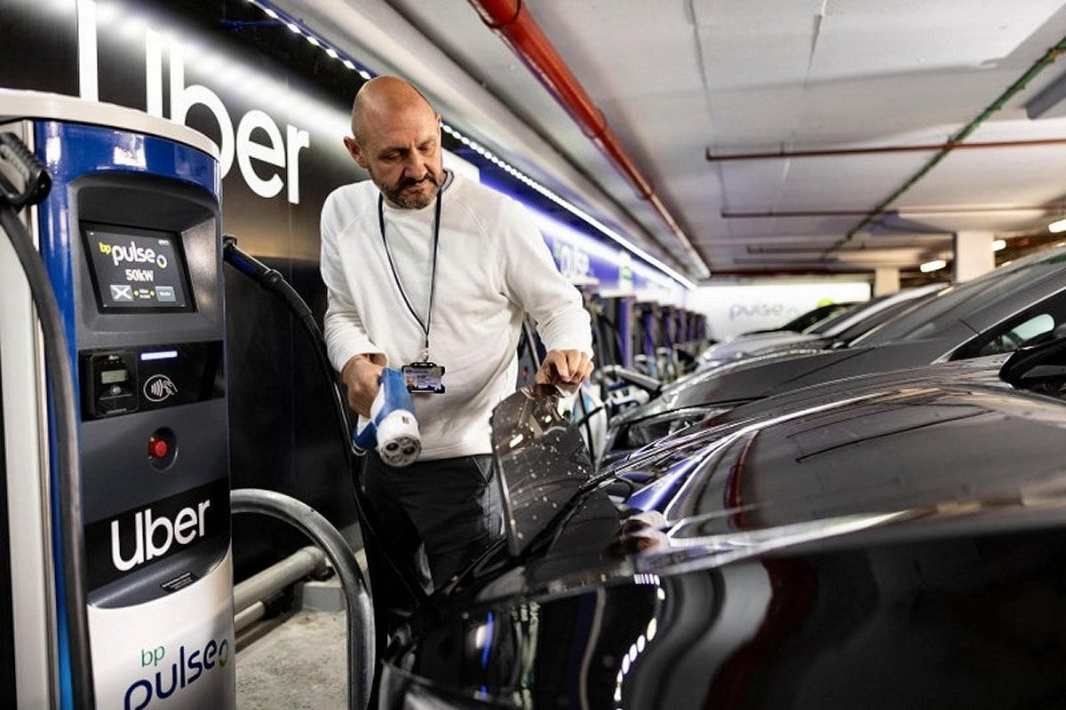 Uber hỗ trợ tài chính cho tài xế ở London để chuyển sang xe điện -0