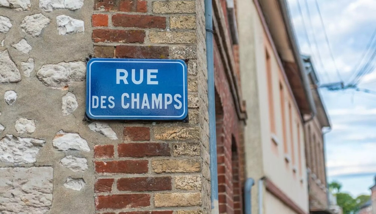 France: New law impacts 1.8 million residents in small communes -0