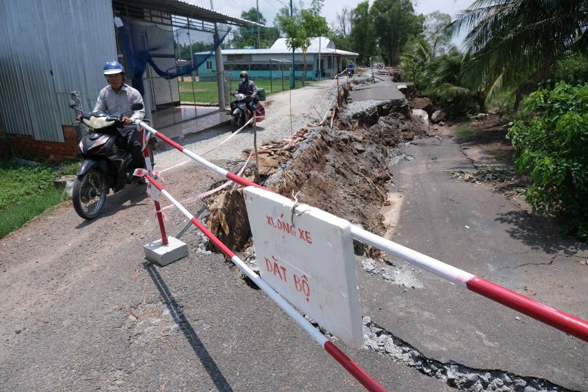 Xảy ra 450 điểm sạt lở, sụt lún đất tại huyện U Minh Thượng -0