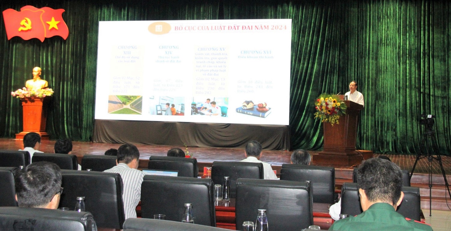 Tuyên truyền, phổ biến và tập huận thi hành Luật Đất đai 2024 tại Đà Nẵng -0