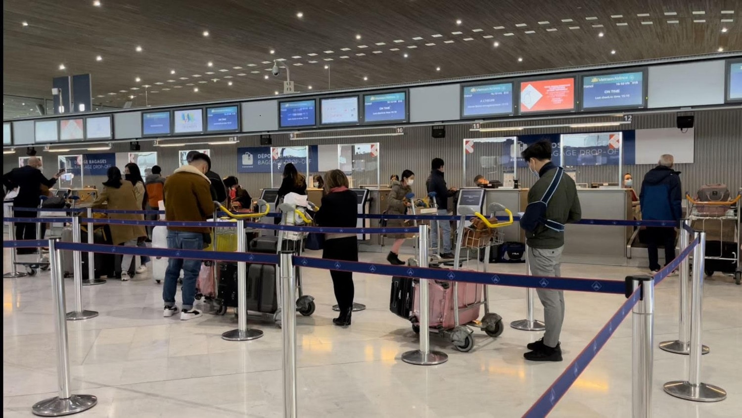 Vietnam Airlines thay đổi nhà ga check-in với khách Phổ thông bay từ Pháp -0