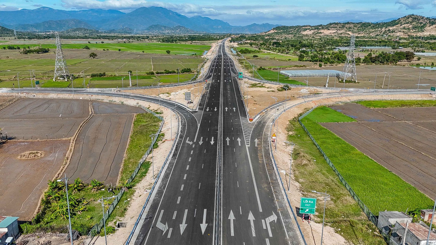 Từ 0h00 ngày 28.5, cao tốc Cam Lâm - Vĩnh Hảo chính thức thu phí sử dụng dịch vụ -0