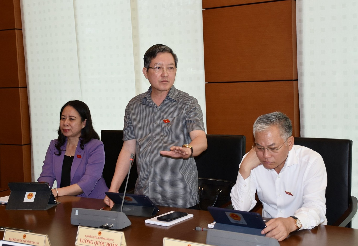 Sớm có những giải pháp căn cơ để sớm tháo gỡ những khó khăn -0