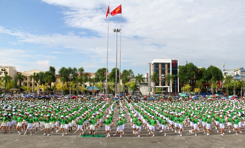Khai mạc hè, ngày Olympic trẻ em và phát động toàn dân tập luyện môn bơi phòng, chống đuối nước -0