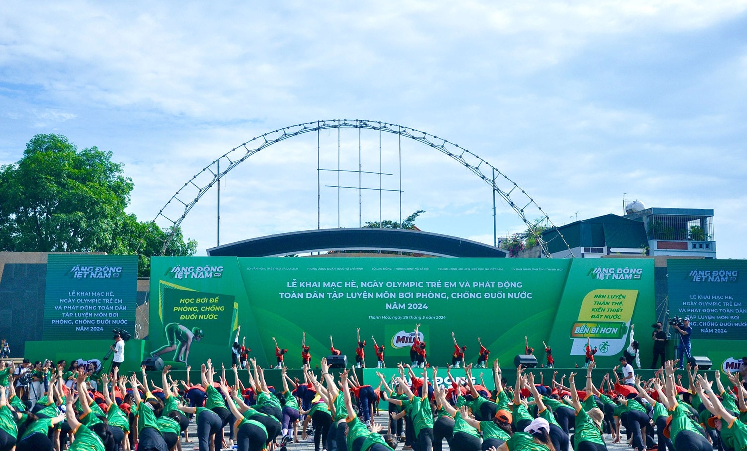 Khai mạc hè, ngày Olympic trẻ em và phát động toàn dân tập luyện môn bơi phòng, chống đuối nước -0