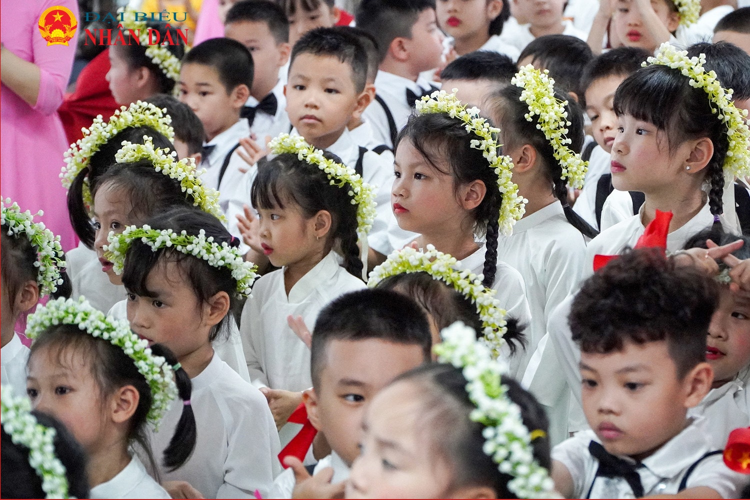 Hàng nghìn học sinh tại Hà Nội tham gia lễ bế giảng năm học 2023-2024 -0