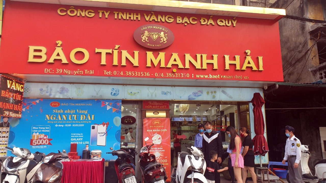 Không chỉ Bảo Tín Minh Châu, nhiều doanh nghiệp vàng trong nhóm Bảo Tín đều lặp lại điệp khúc “thu khủng nhưng lãi mỏng hoặc báo lỗ” -0
