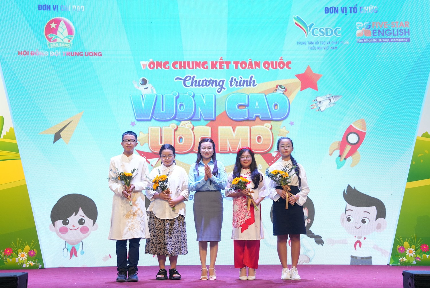 Sân chơi cho các em học sinh “Vươn cao ước mơ” ảnh 1 Sân chơi cho các em học sinh “Vươn cao ước mơ”