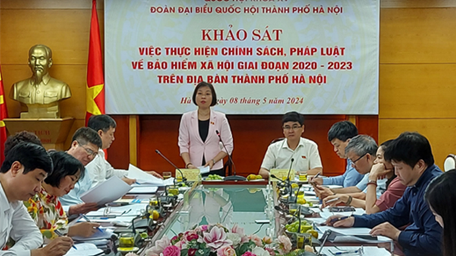 Phó trưởng Đoàn chuyên trách Đoàn ĐBQH thành phố Hà Nội Phạm Thị Thanh Mai phát biểu tại buổi làm việc 