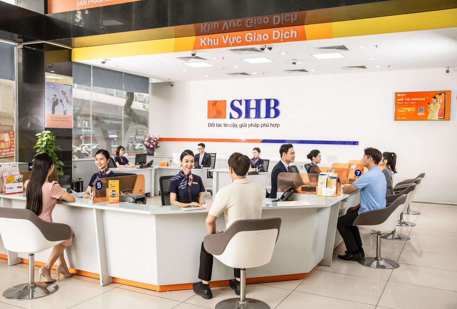 SHB chiến thắng 03 giải thưởng quan trọng tại FinanceAsia Awards 2024 -0
