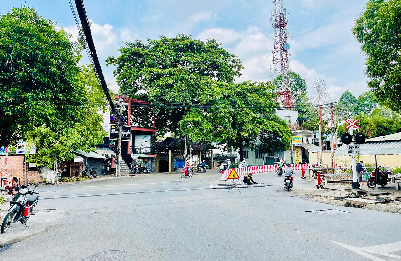 Bình Dương: TP. Dĩ An cấm ô tô một số tuyến đường để hạn chế ùn tắc giao thông