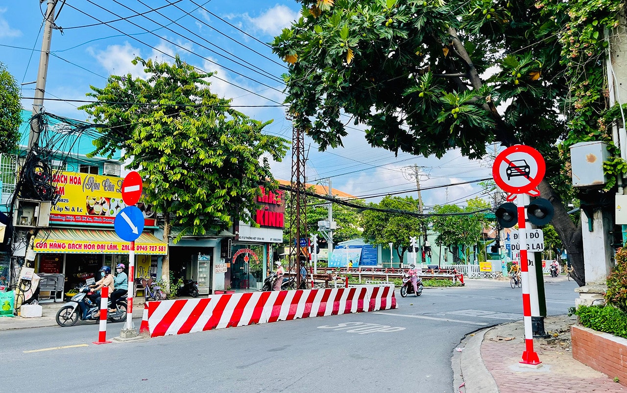 Bình Dương: TP. Dĩ An cấm ô tô một số tuyến đường để hạn chế ùn tắc giao thông