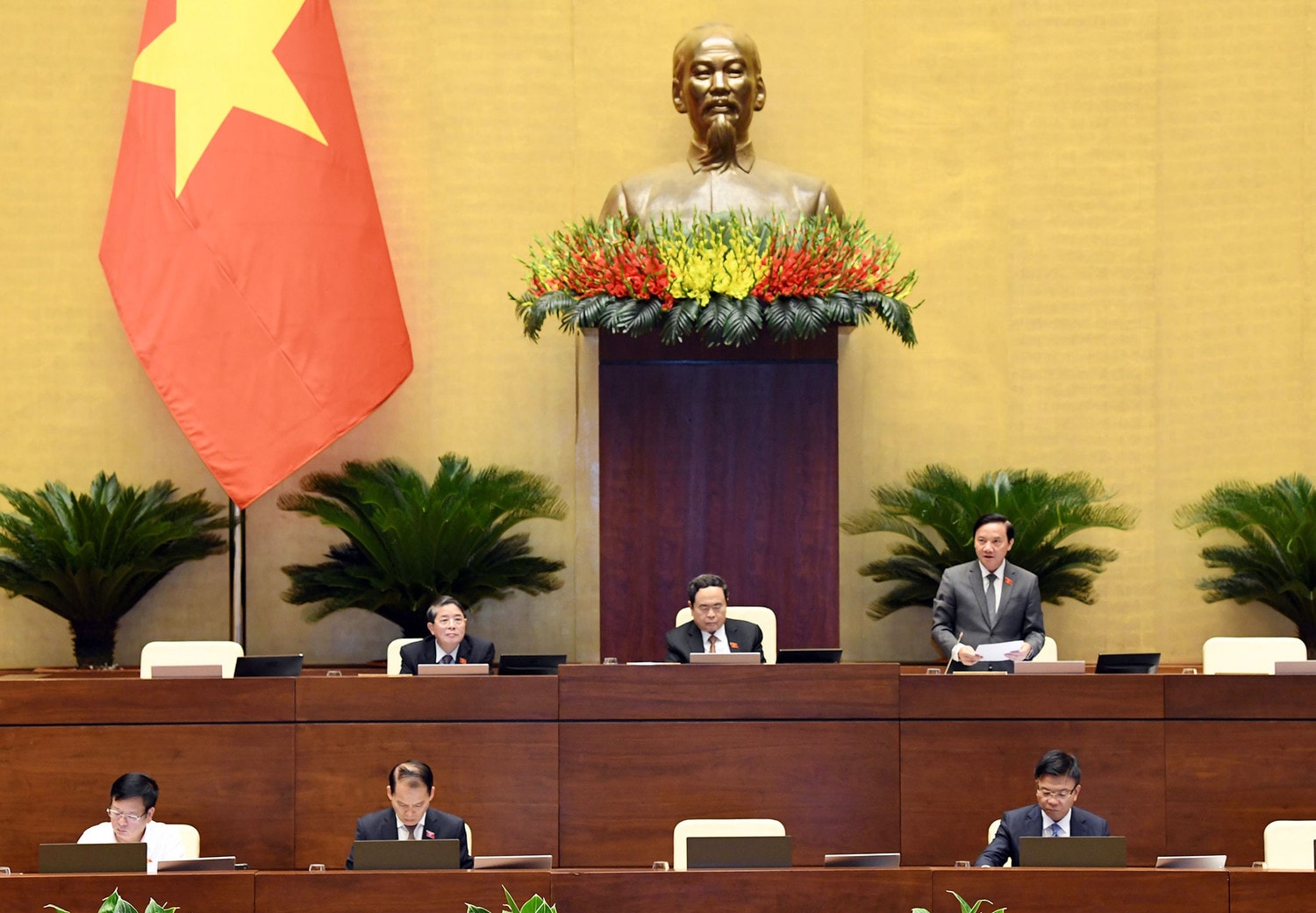 Bổ sung, chỉnh lý nhiều nội dung nhằm phân quyền mạnh mẽ cho chính quyền thành phố Hà Nội -0