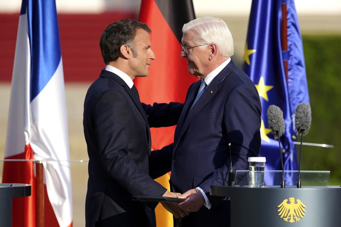 Tổng thống Pháp Emmanuel Macron và người đồng cấp Đức Frank-Walter Steinmeier trong cuộc họp báo ở Berlin ngày 26.5. Ảnh: Reuters