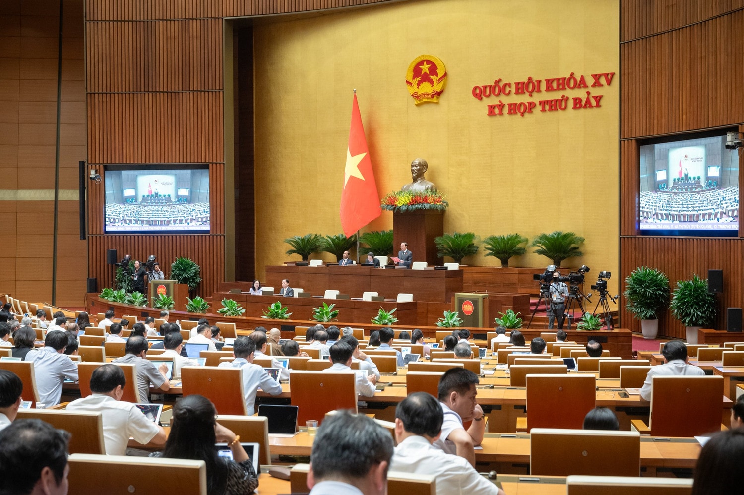 Quang cảnh phiên họp. Ảnh: Lâm Hiển Cần tầm nhìn dài hạn trong lập Chương trình xây dựng pháp luật -0